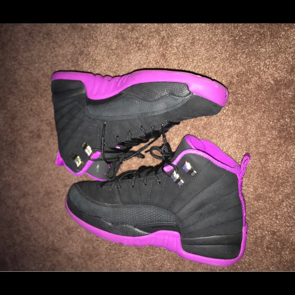 Jordan Retro 12